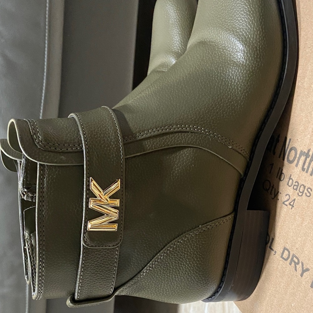 Michael Kors Khaki Leather Boots with Gold Logo olive green brand new no box
